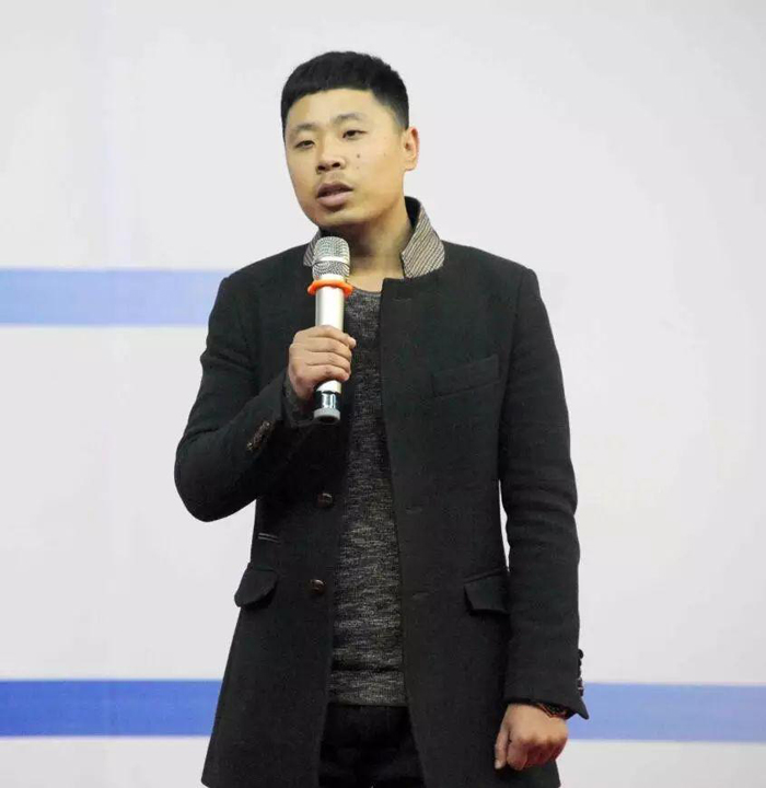 高端拉床,專用機床,內拉床,外拉床,數控機床,自動化生產線,工業(yè)機器人