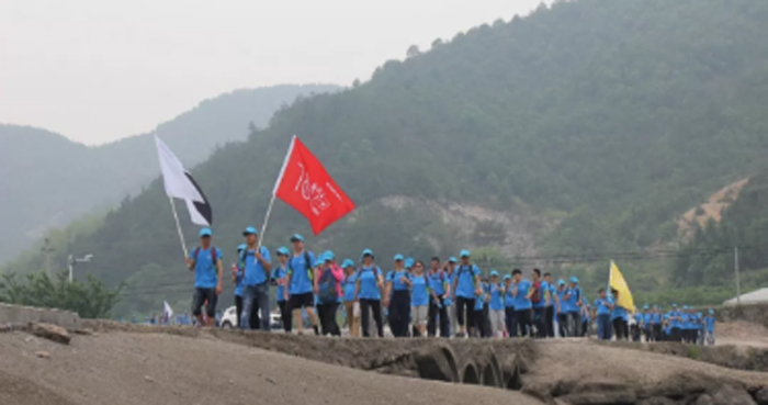 高端拉床,專用機床,內拉床,外拉床,數(shù)控機床,自動化生產(chǎn)線,工業(yè)機器人