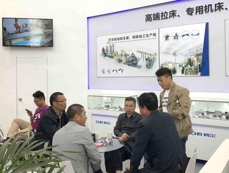 高端拉床,專用機床,內拉床,外拉床,數(shù)控機床,自動化生產線,工業(yè)機器人,拉床,拉刀,自動化