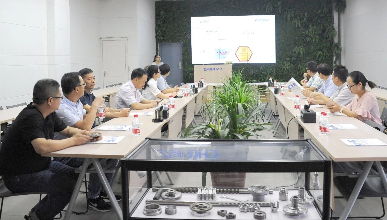 高端拉床,專用機床,內(nèi)拉床,外拉床,數(shù)控機床,自動化生產(chǎn)線,工業(yè)機器人,拉床,拉刀,自動化