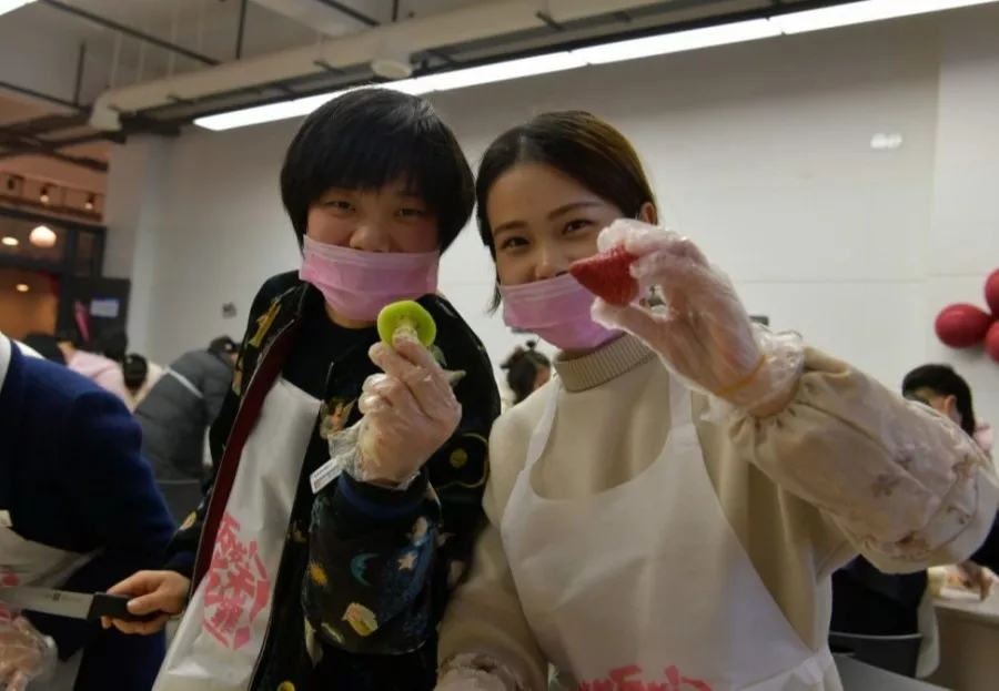 高端拉床,專用機(jī)床,內(nèi)拉床,外拉床,數(shù)控機(jī)床,自動化生產(chǎn)線,工業(yè)機(jī)器人,拉床,拉刀,自動化