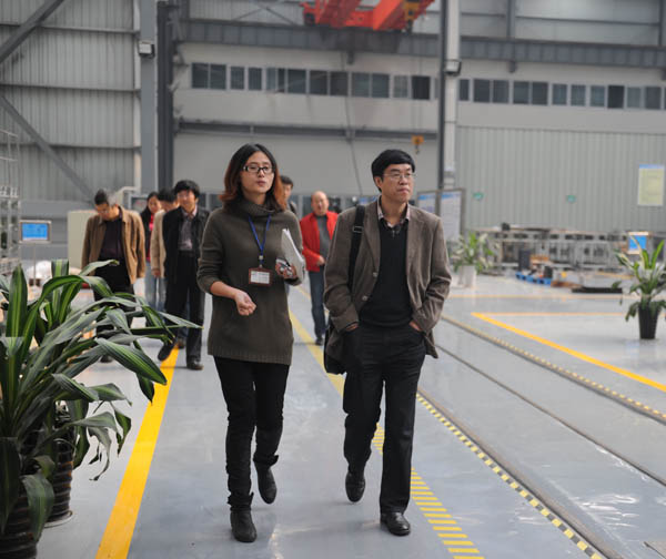 高端拉床,專用機床,內拉床,外拉床,數控機床,自動化生產線,工業(yè)機器人,拉床,拉刀,自動化