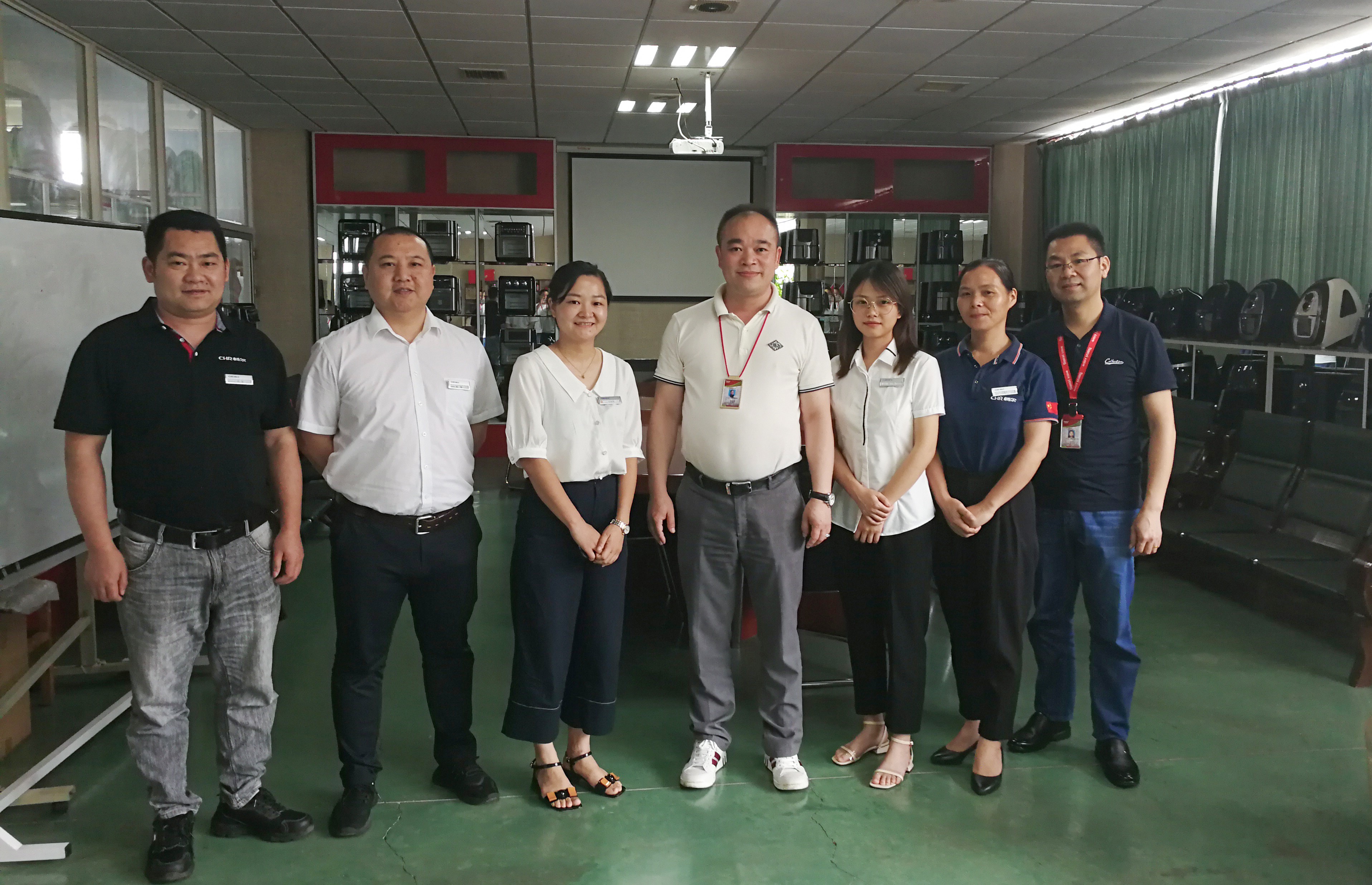 拉床,拉刀,自動化,高端拉床,專用機(jī)床,內(nèi)拉床,外拉床,數(shù)控機(jī)床,自動化生產(chǎn)線,工業(yè)機(jī)器人