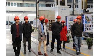 2015年工業(yè)投資和技術(shù)改造“百日攻堅(jiān)”活動(dòng)督察組考察企業(yè)